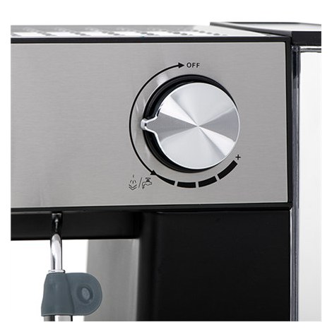 Camry | Espresso and Cappuccino Coffee Machine | CR 4410 | Pump pressure 15 bar | Built-in milk frother | Semi-automatic | 850 W - 6